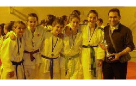 Les minimes filles Championnes de Bretagne 