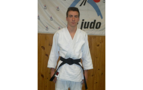 Damien Hoarau reçoit sa ceinture noire