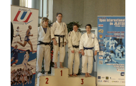 Alexandra remporte l'Open d'Orléans Jujitsu